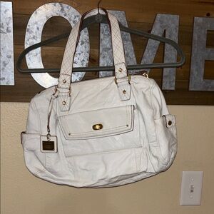 Elegant White Shoulder Bag with Gold Accents by Liz Claiborne Leather